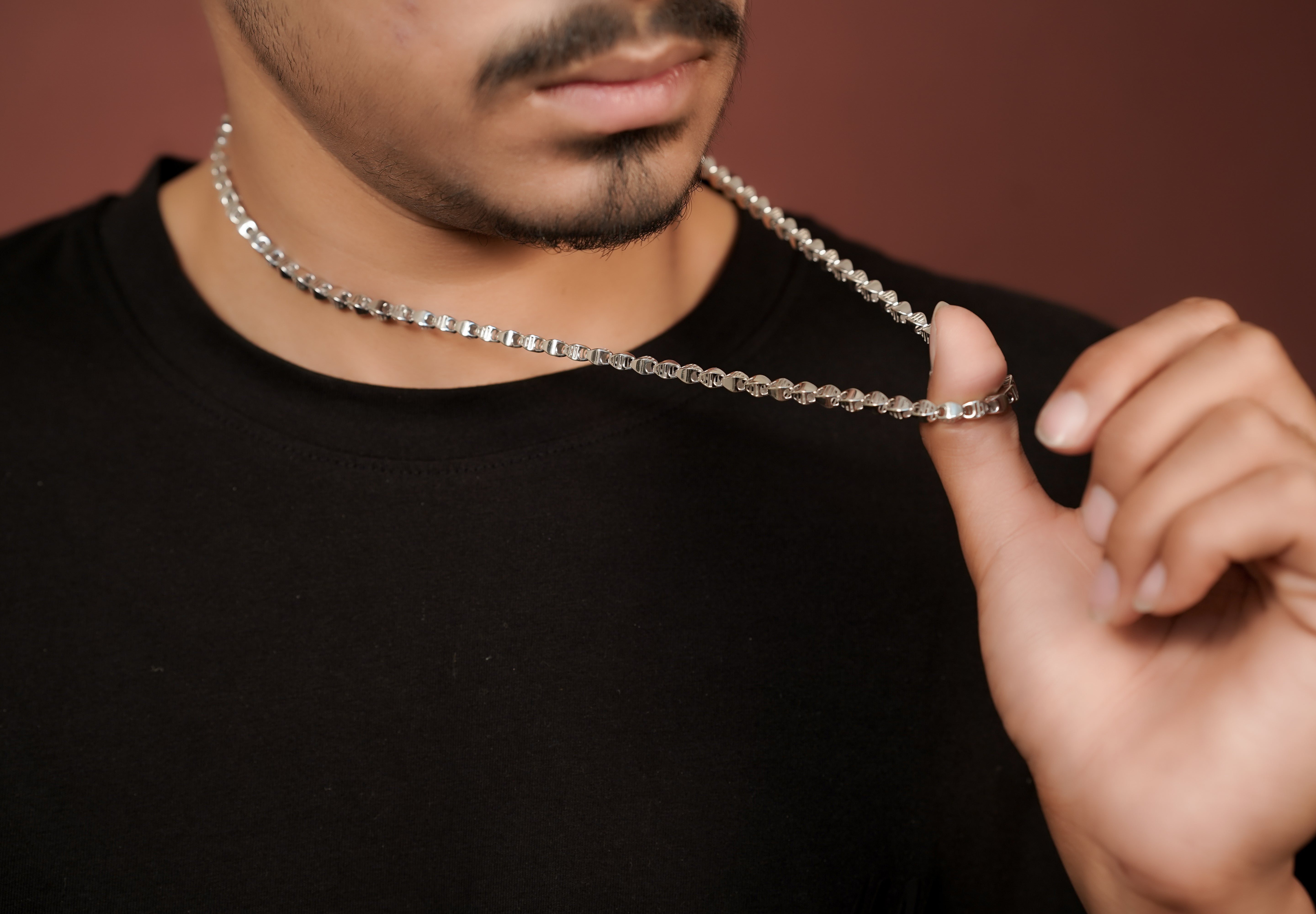 The Apex Rounded Box Chain