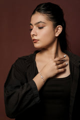 The Fluttering Pearl Bracelet