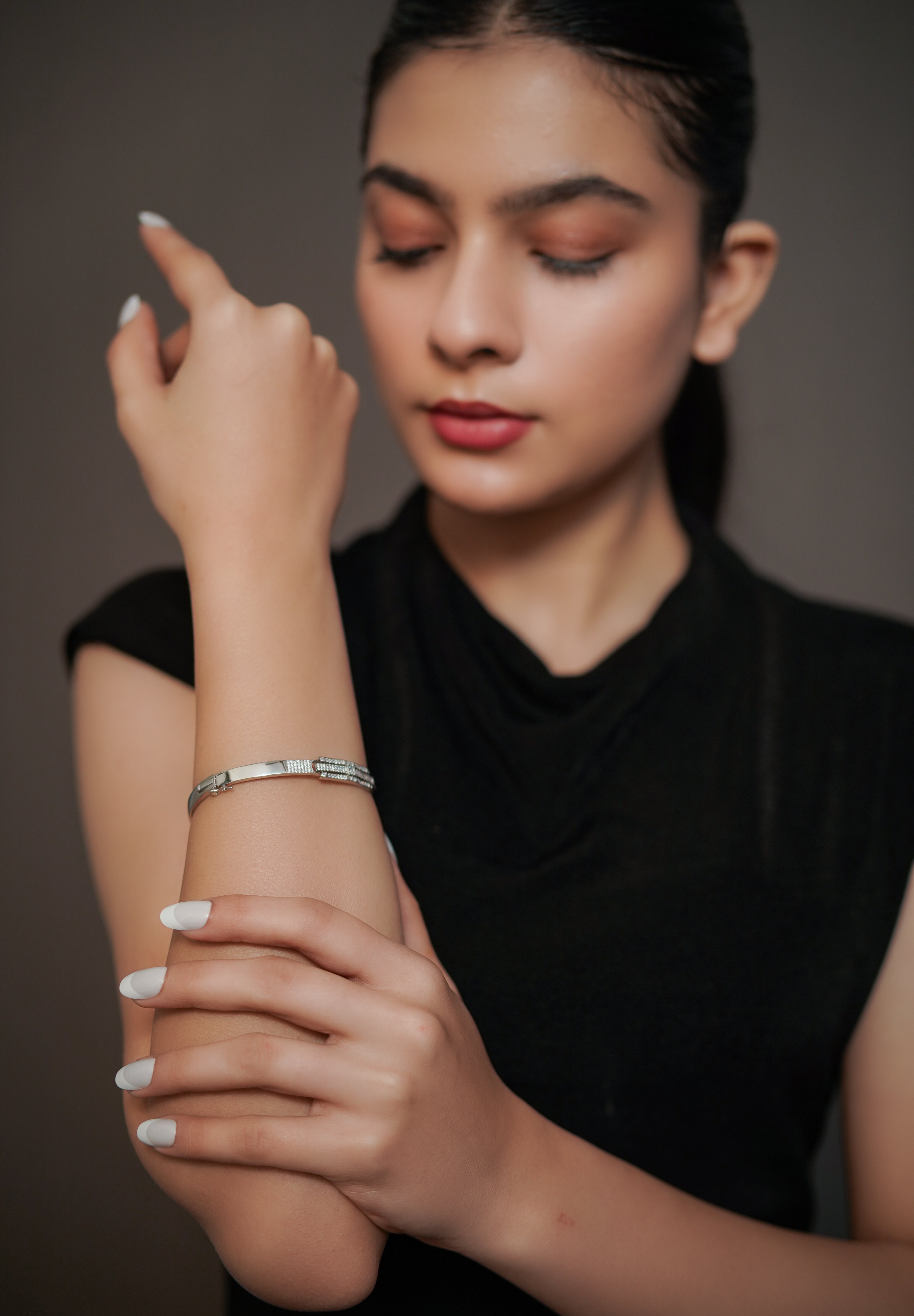 The Linear Luxe Bangle