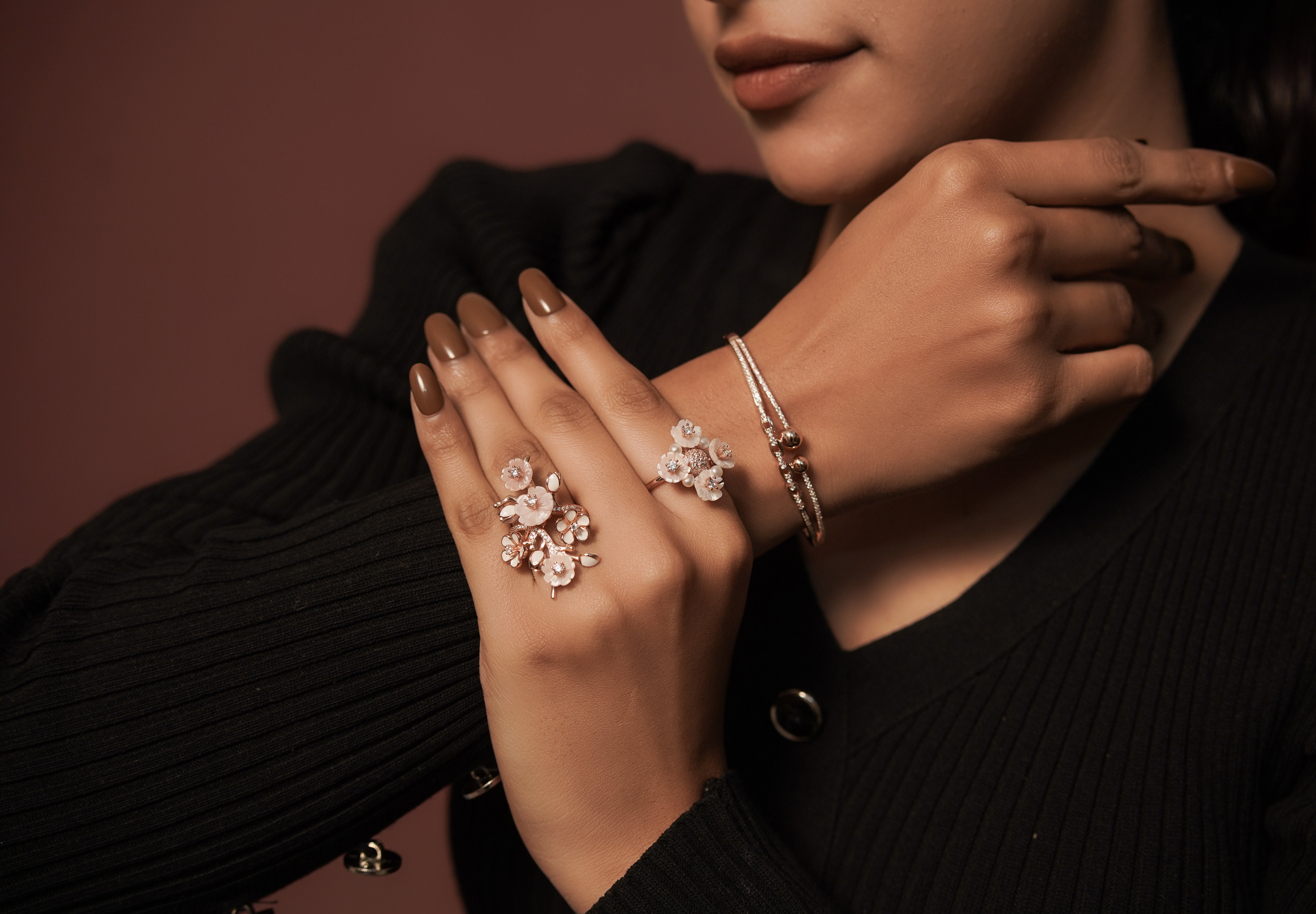 Kyra Ivory Bloom Ring