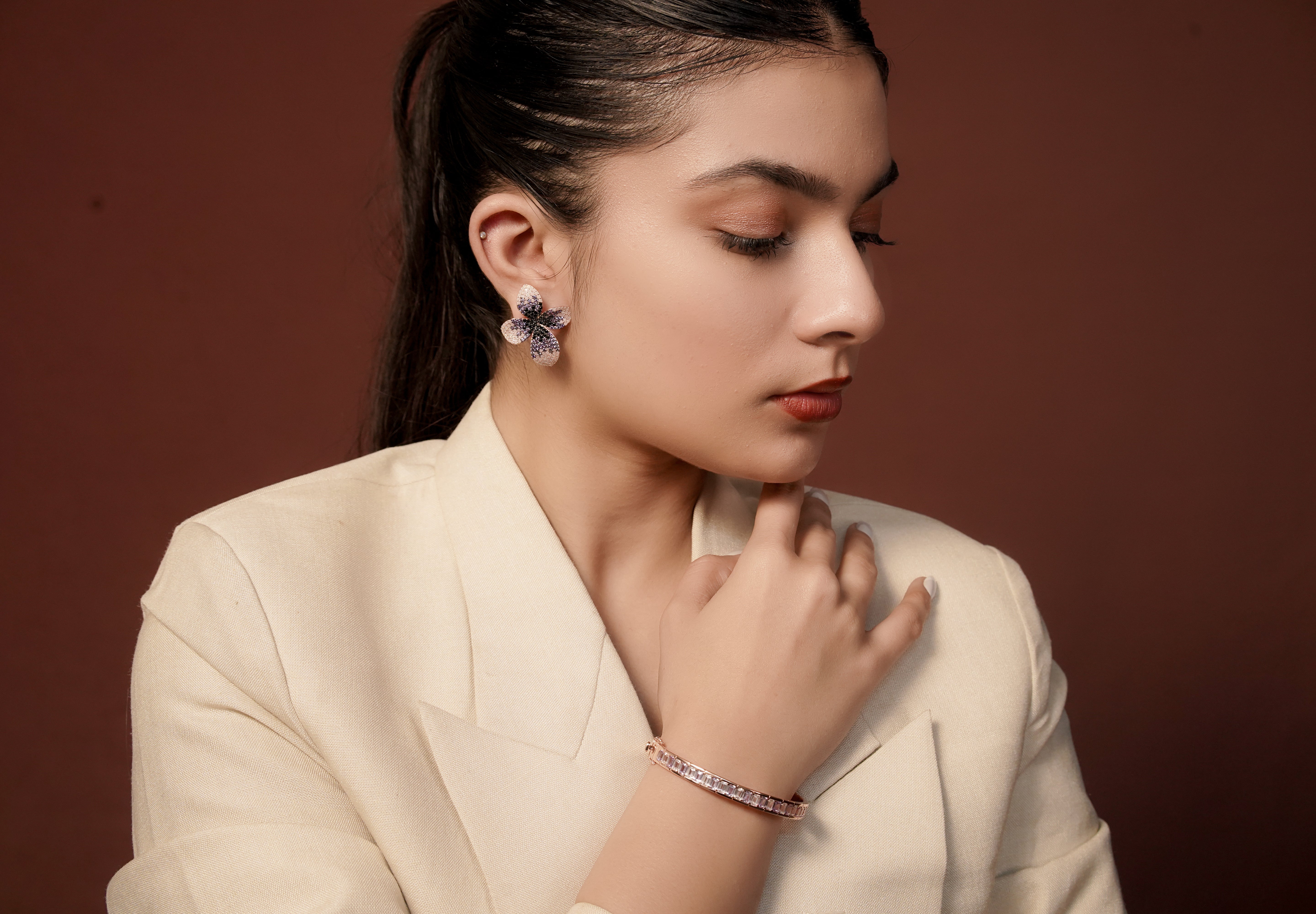 The Heritage Gaja Hinged Bangle