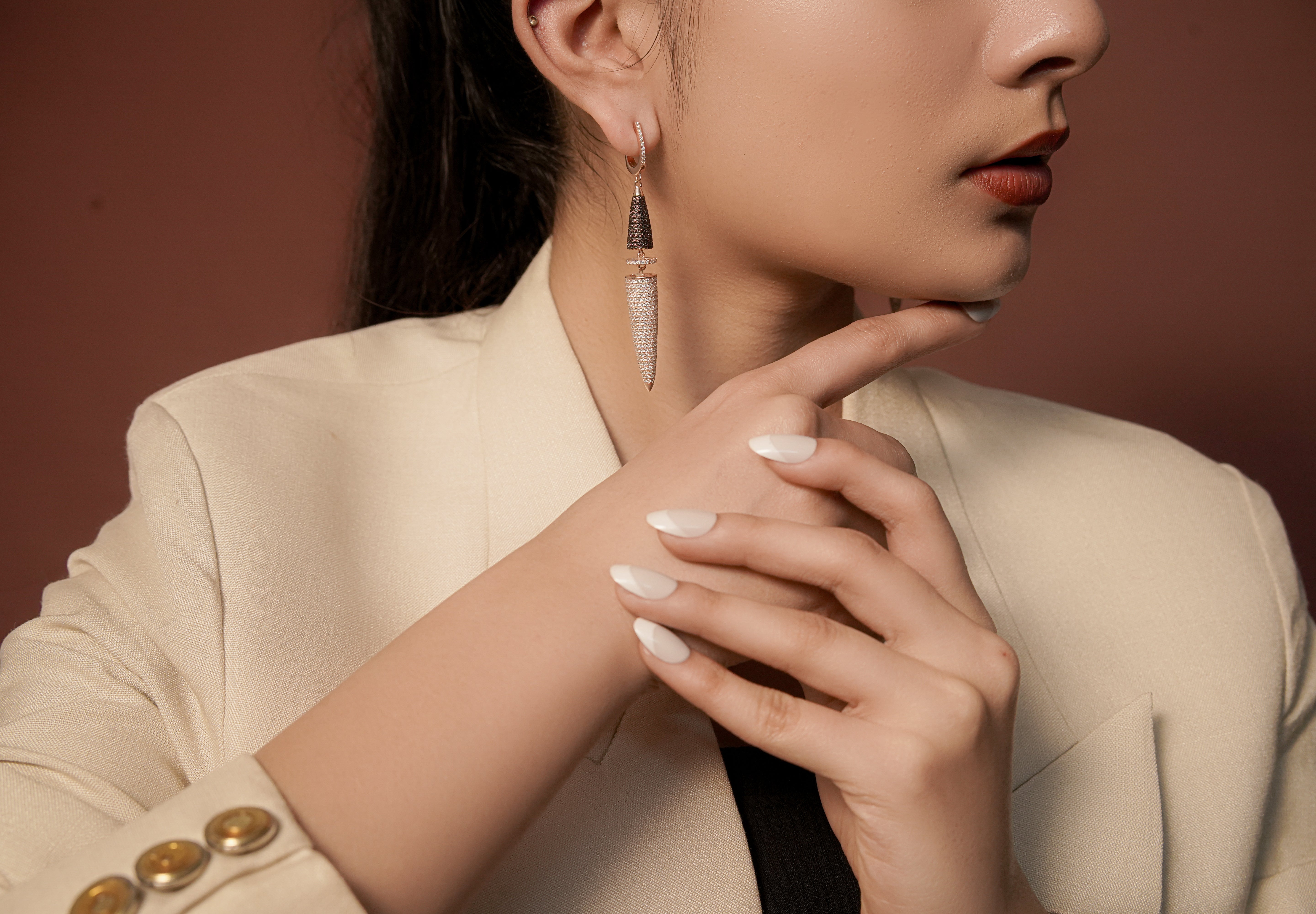 KYRA – Luxe Tapered Crystal Drop Earrings