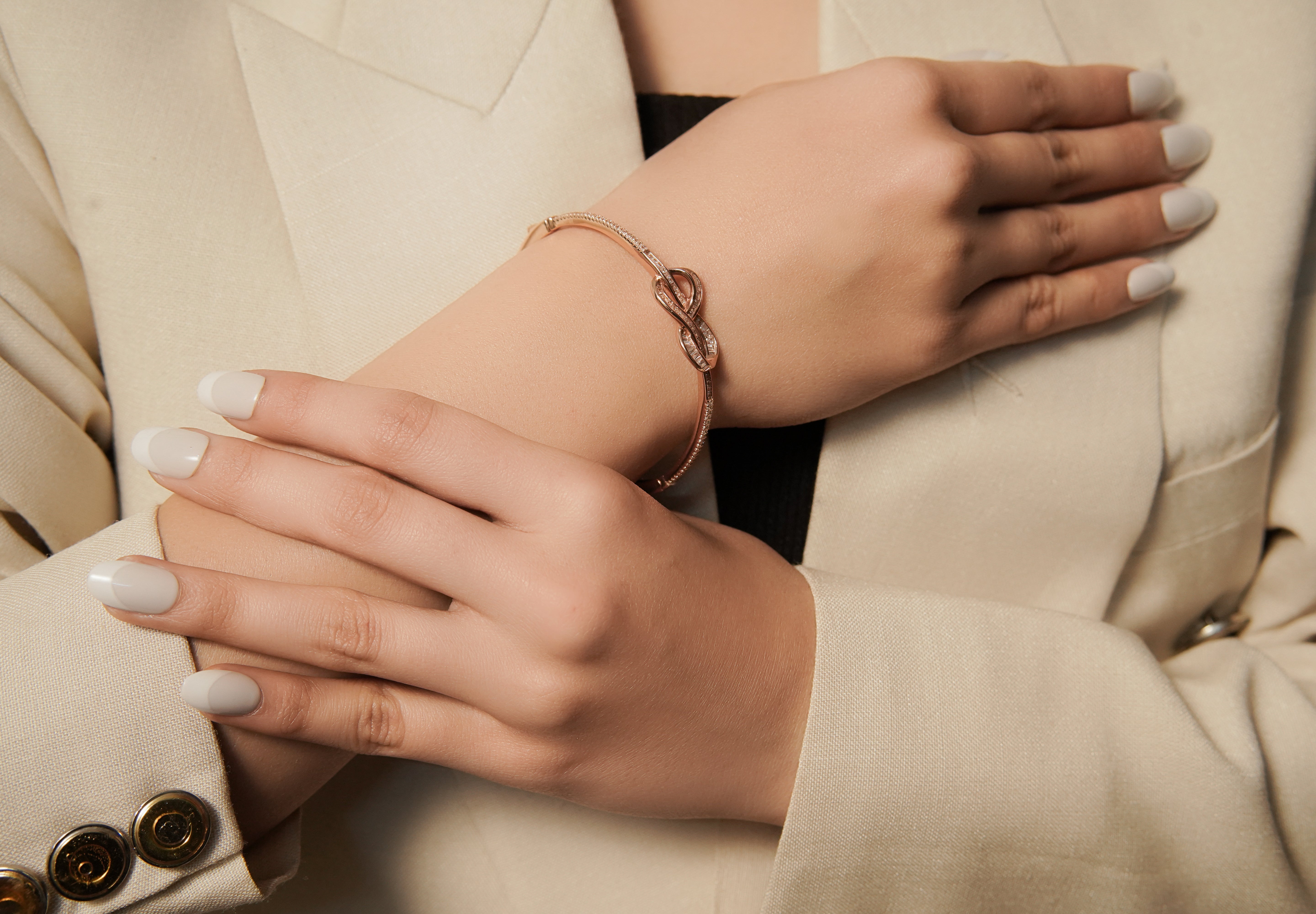 Eterna Knot Bracelet