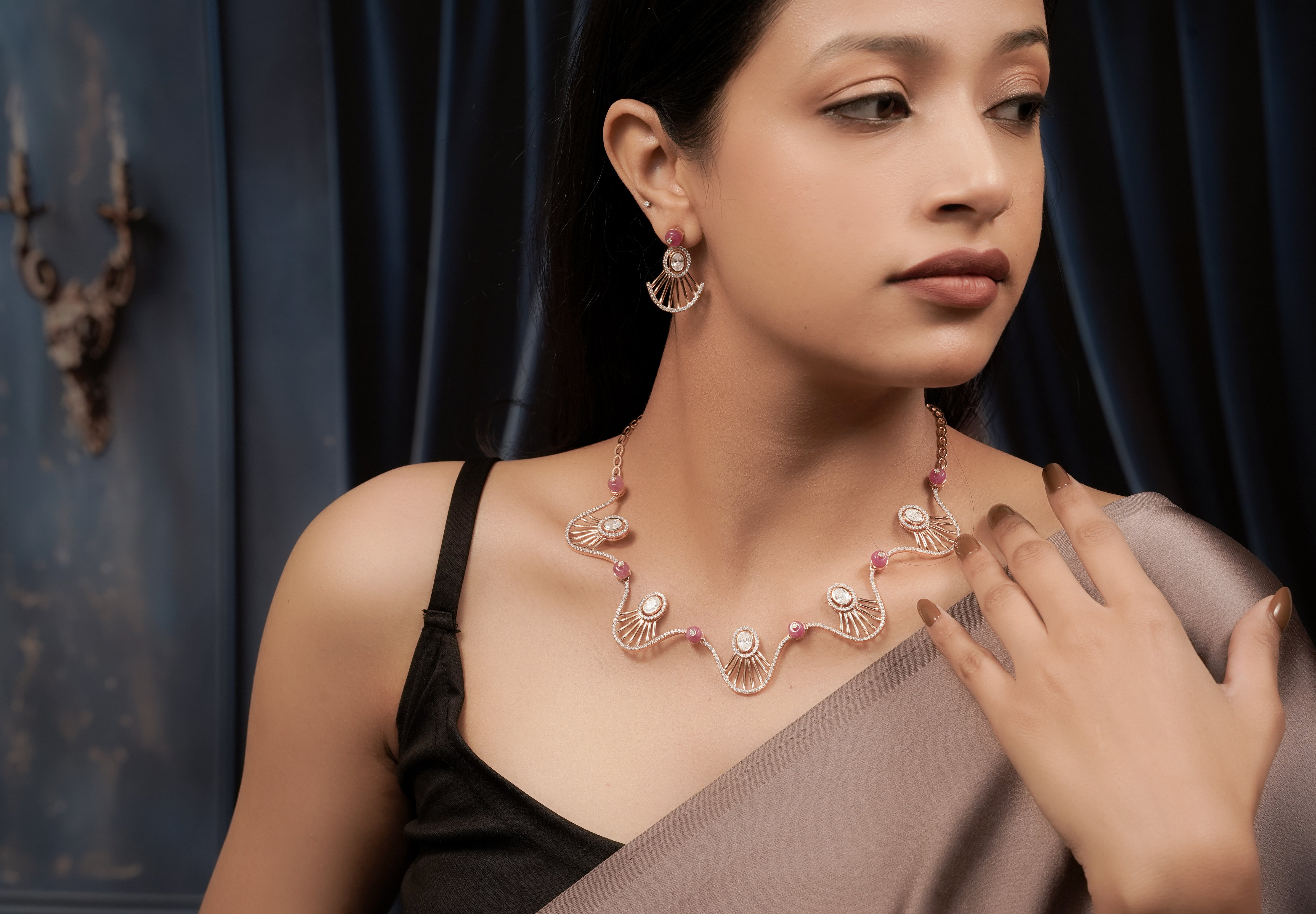 Kyra Rosé Wave Statement Necklace Set
