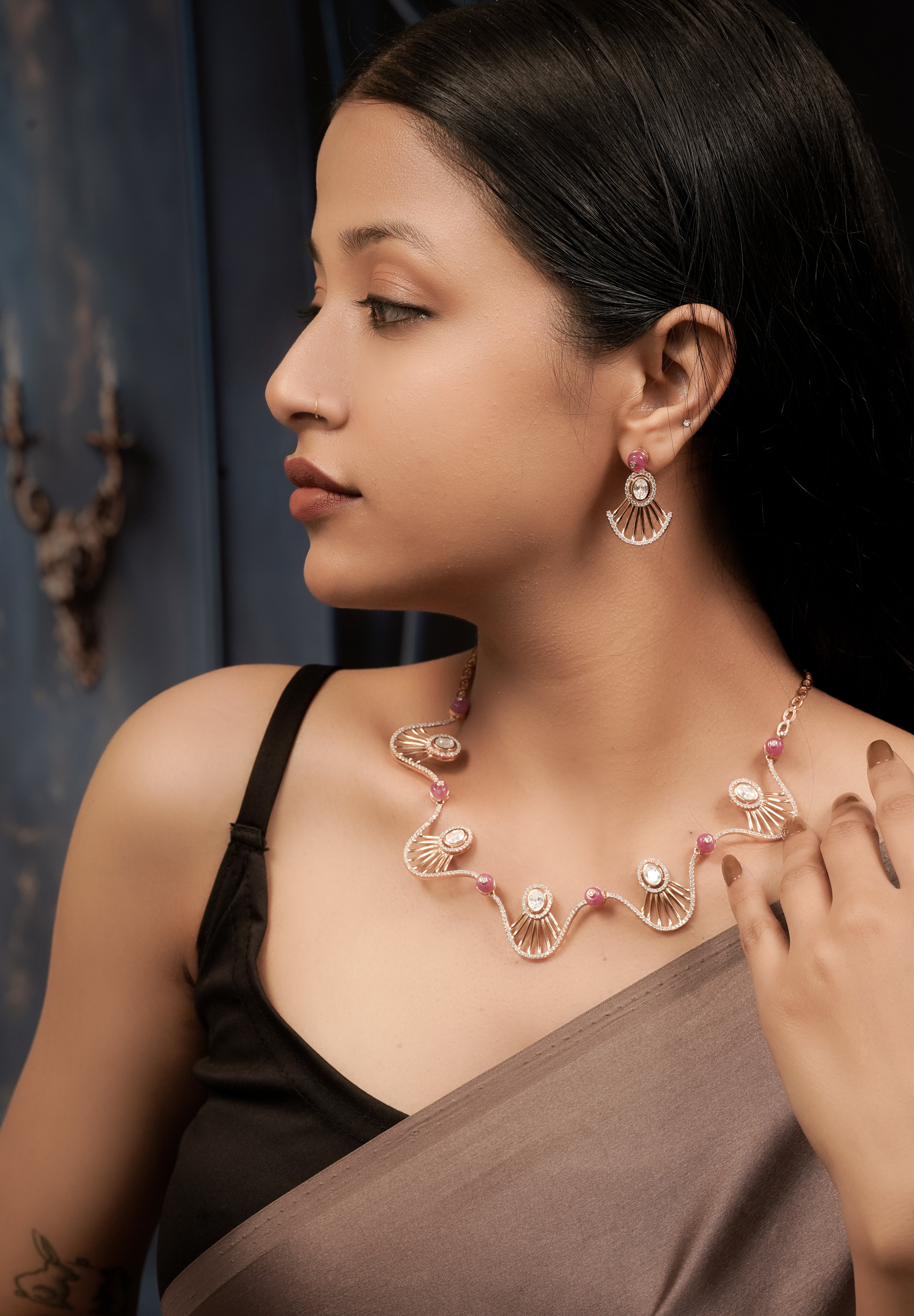 Kyra Rosé Wave Statement Necklace Set