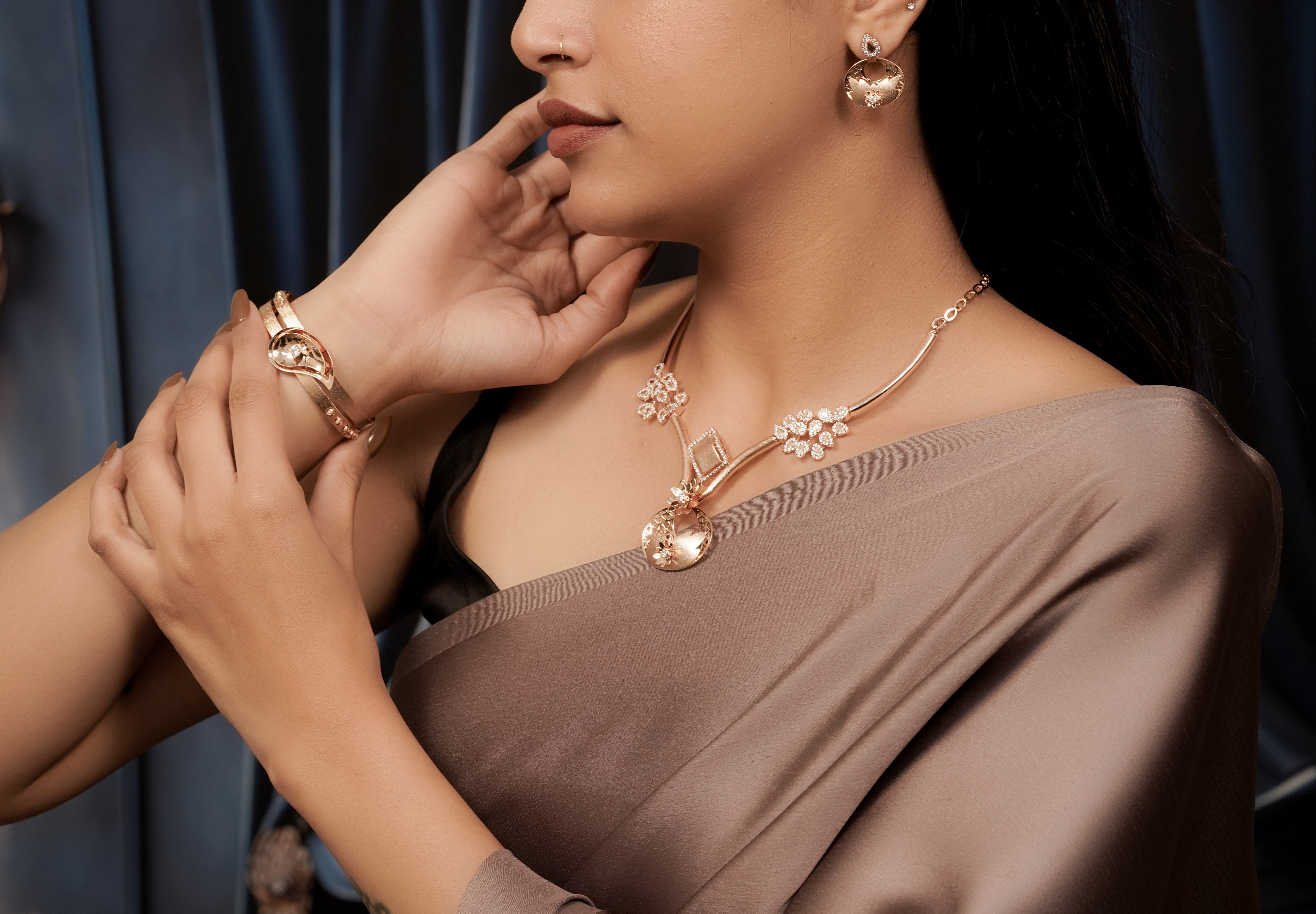 Luminaire Filigree Necklace Set