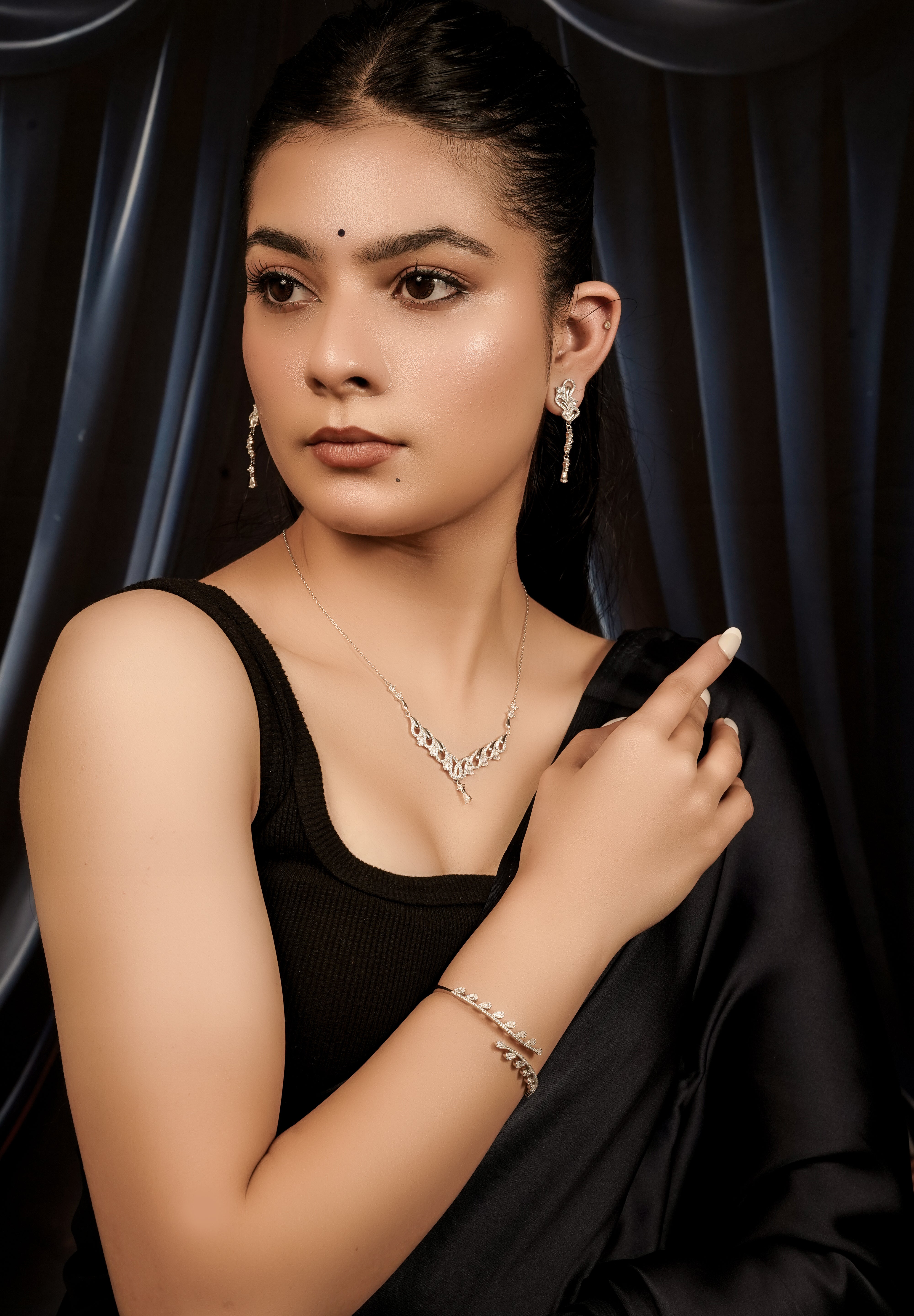 Crimson Petal Bloom Necklace Set