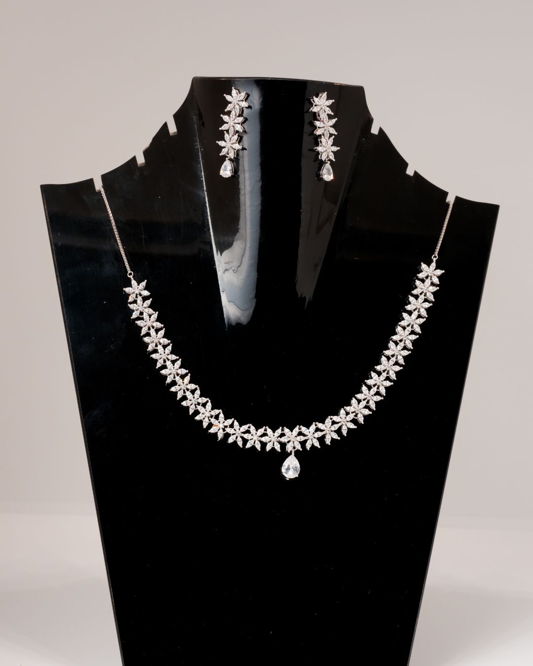 The Eternal Bloom Choker Set